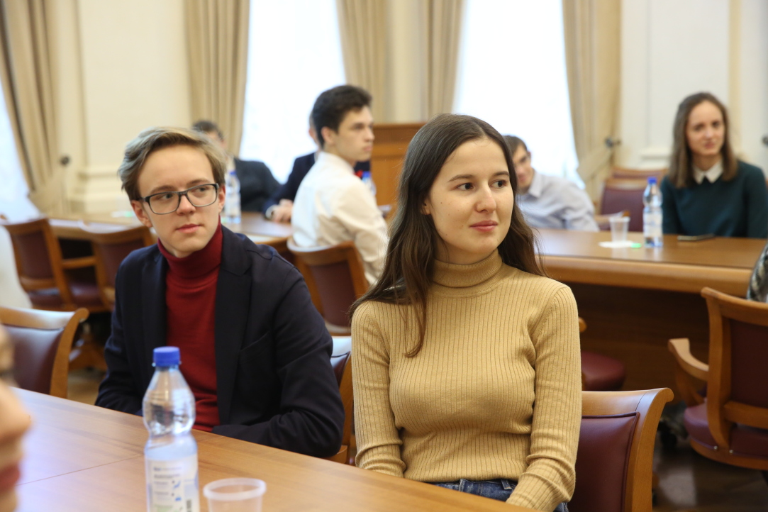 Иллюстрация к новости: «Учиться в университете среди таких же победителей олимпиад — это большие усилия»